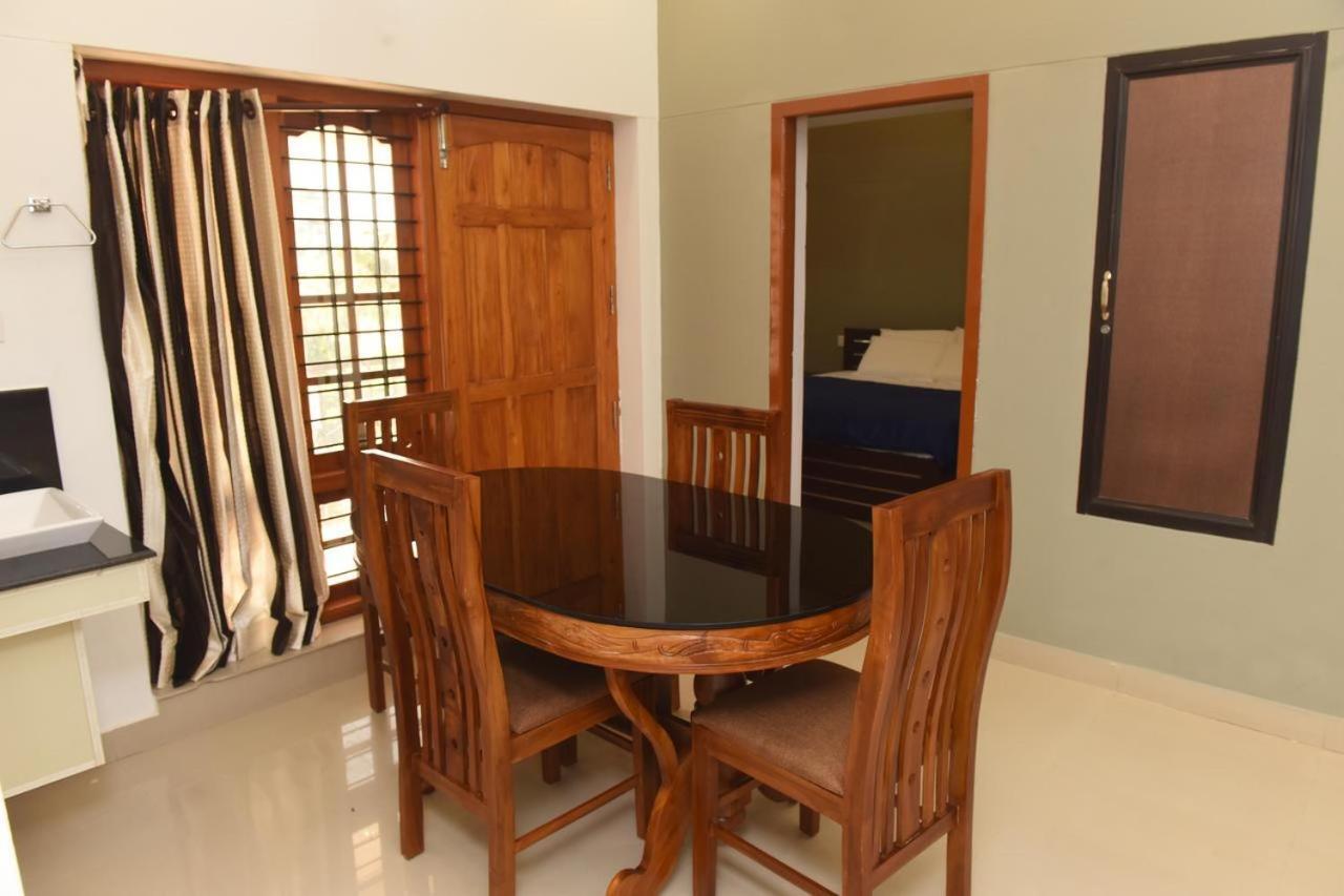 Down Town Holidays Thiruvananthapuram Extérieur photo